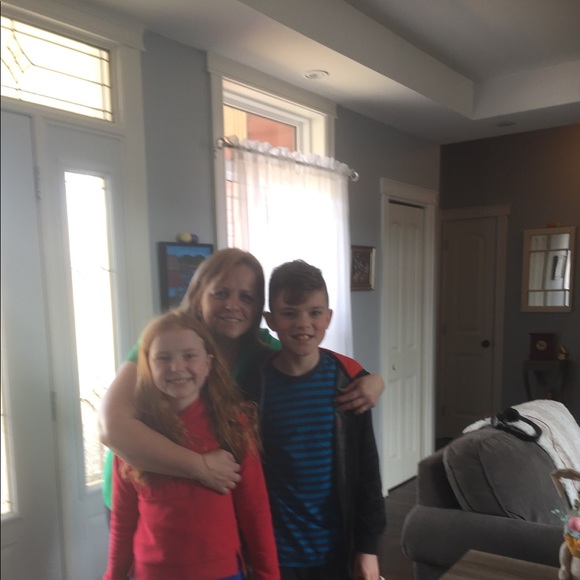 Meet your Posher, Krista - Picture 1 of 1